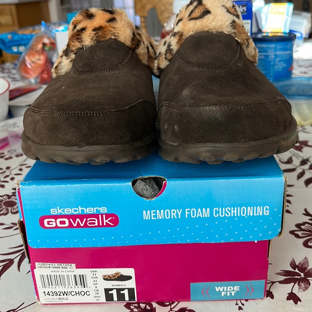 Sketchers memory foam 11 wide fit